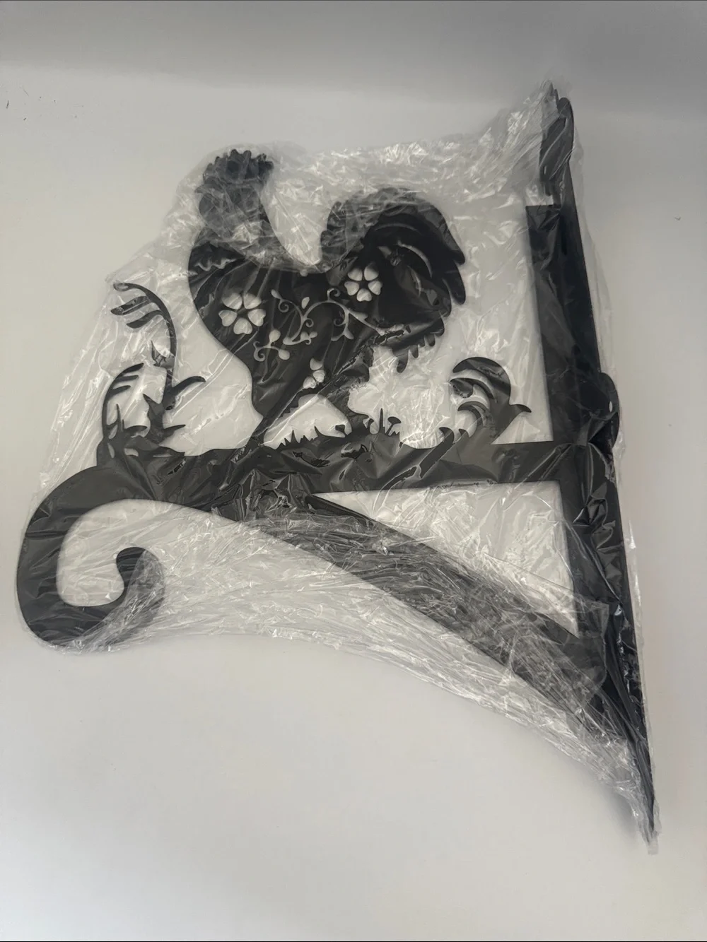 Rooster Plant Outdoor Hanger, Metal Wall Mounted Iron Decorative